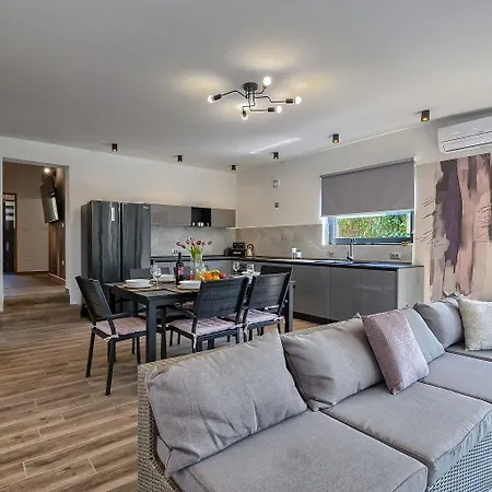 Casa Daniela Tatil Evi *