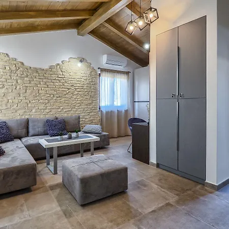 Casa Daniela Tatil Evi Fažana